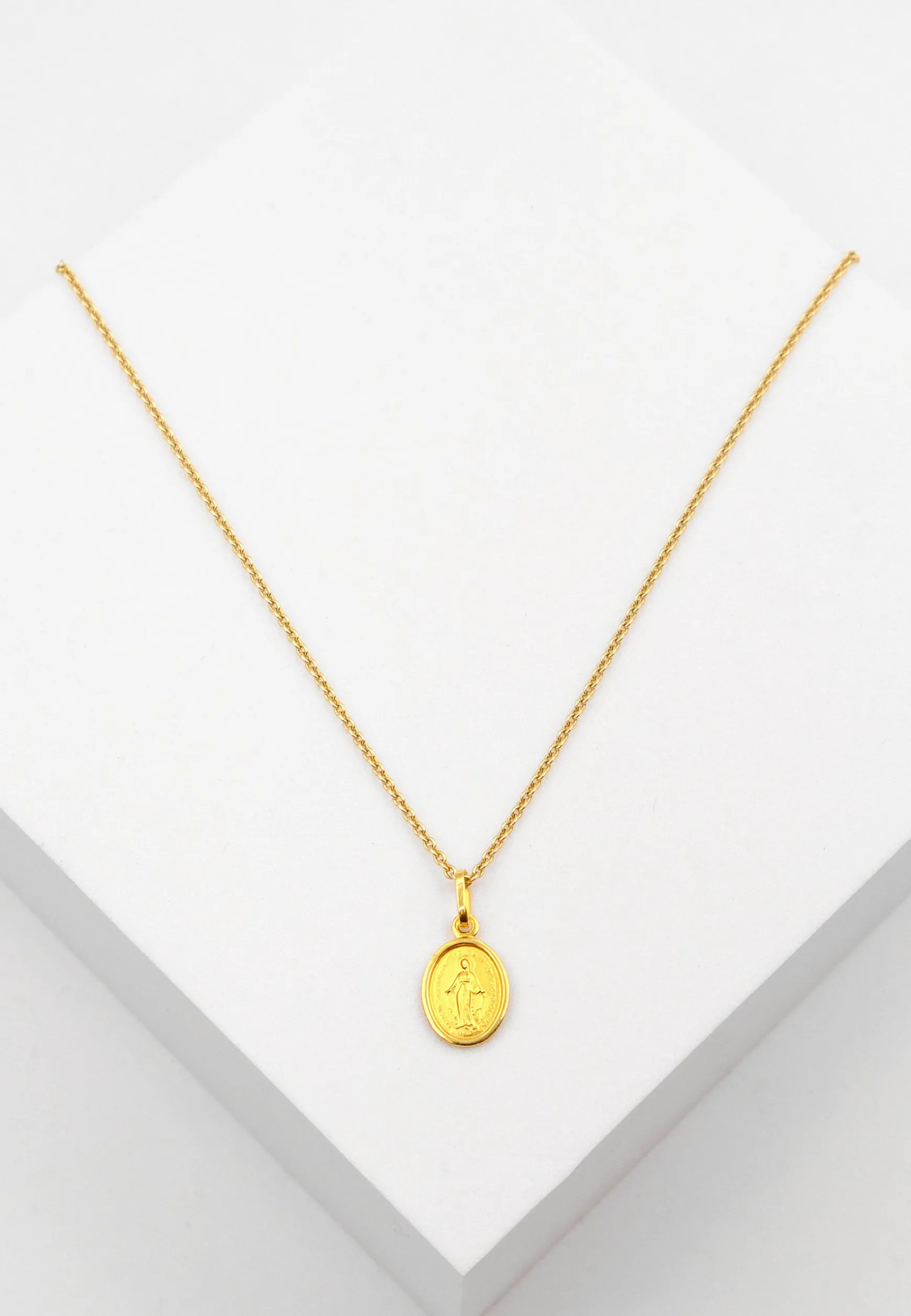 Anhänger Die Wundertätige Gelbgold 750, 17x8mm