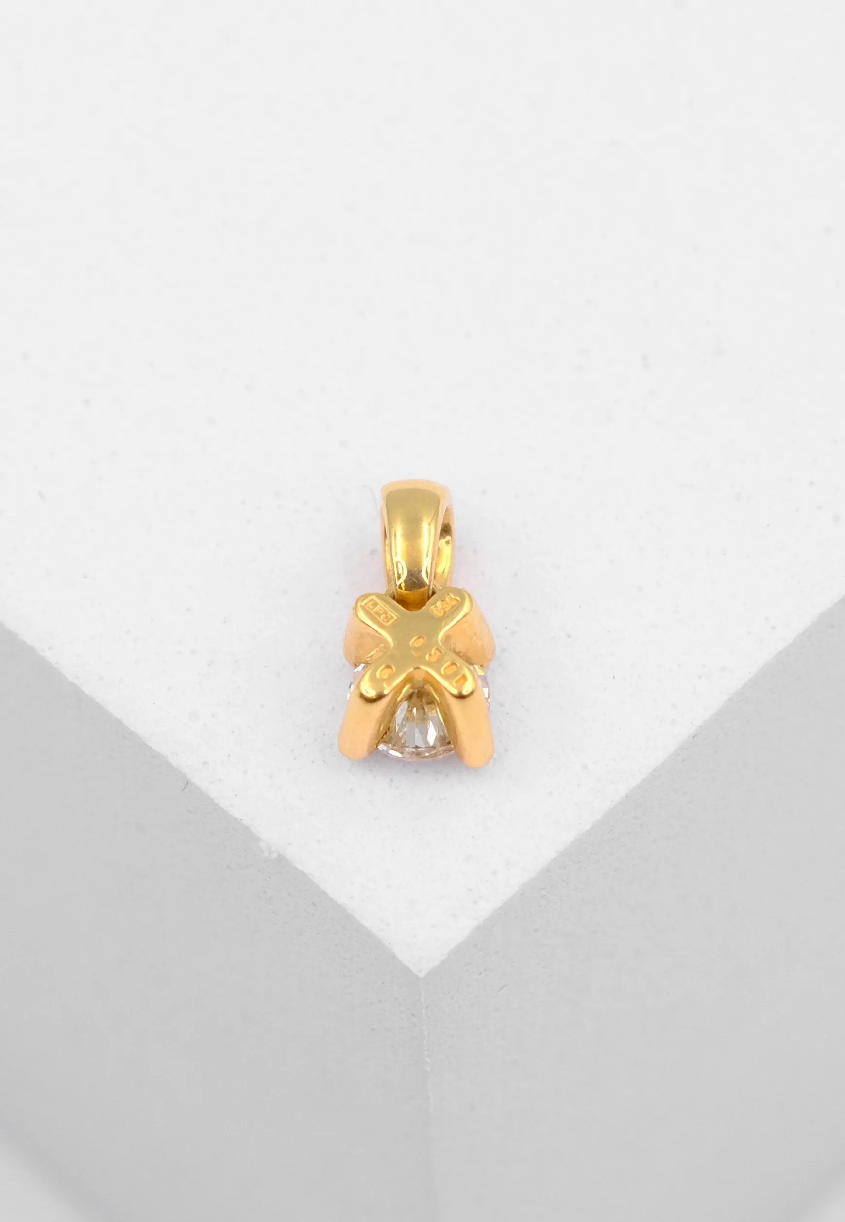 Anhänger 4-Griff-Fassung Diamant 0.30ct. Gelbgold 750