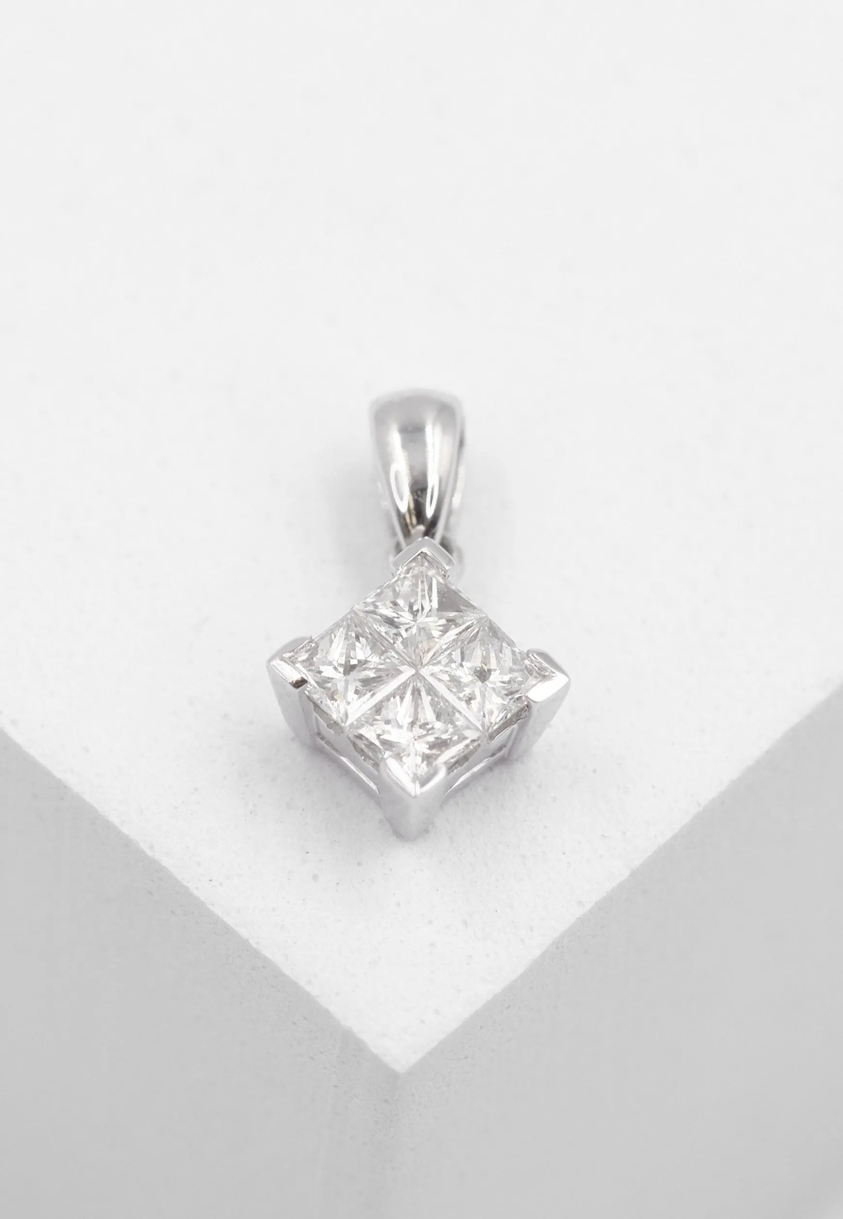 Anhänger Weissgold 750 Diamant 0.70ct.