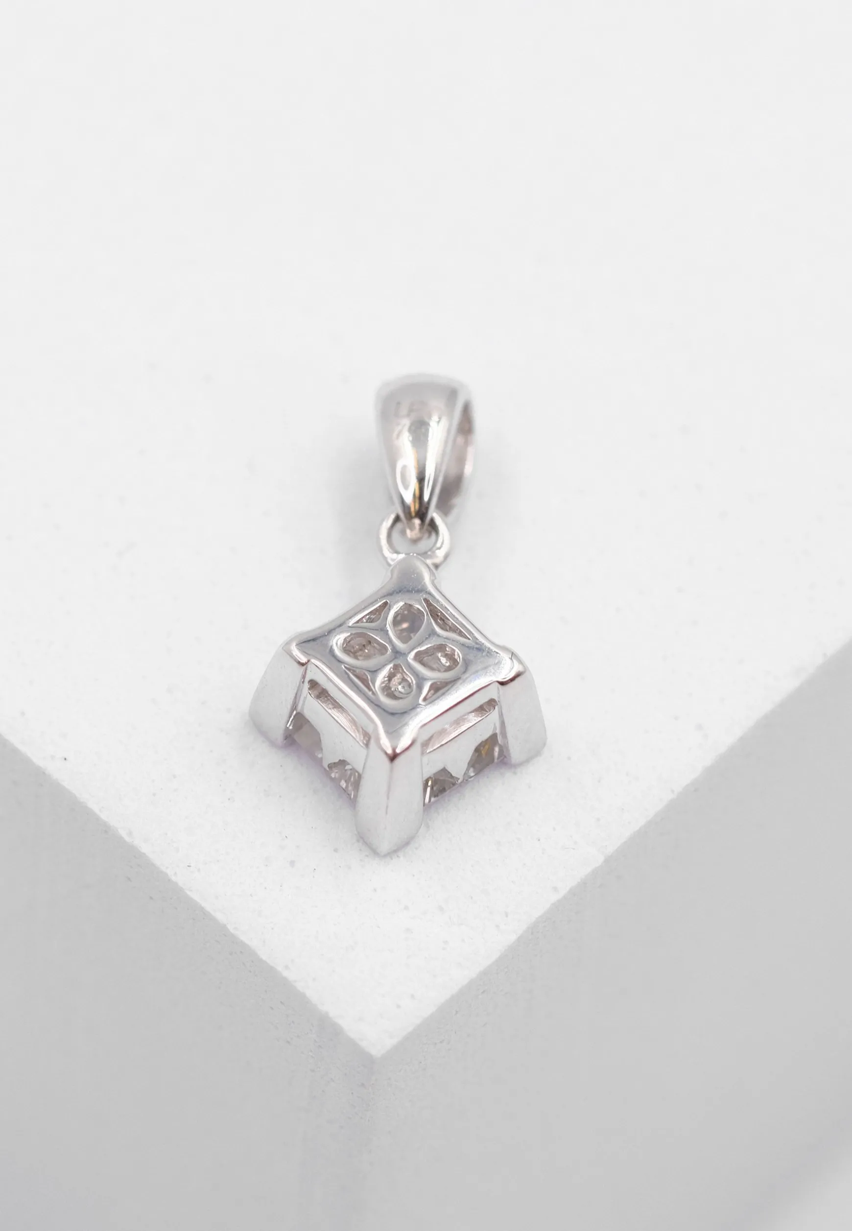 Anhänger Weissgold 750 Diamant 0.70ct.