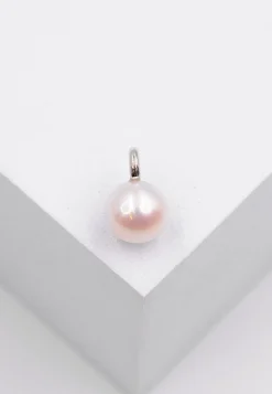 Anhänger Weissgold 750 Süsswasserperle 7.5-8mm