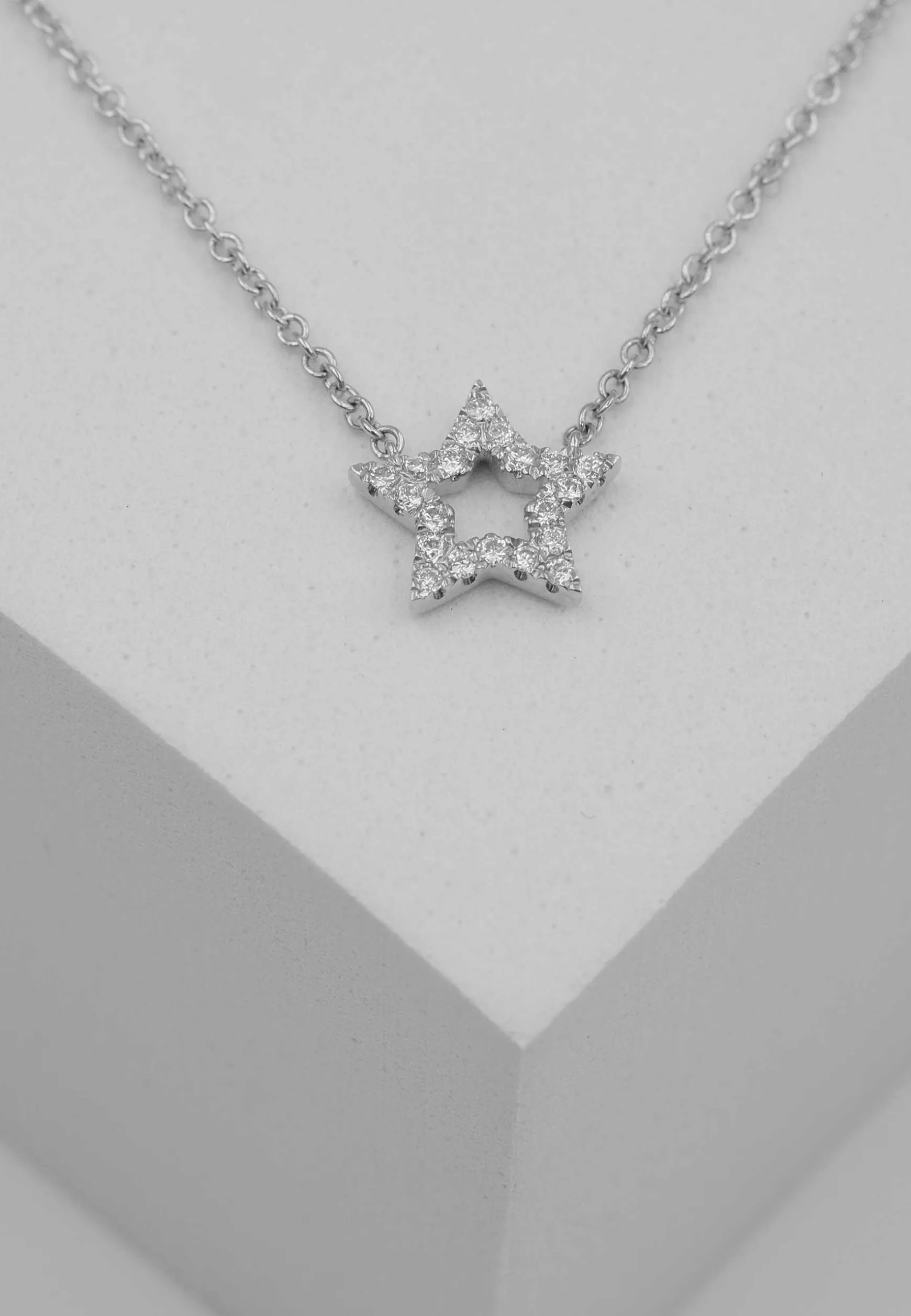 Bracelet Stern Weissgold 750 Brillanten 0.06ct. 19cm