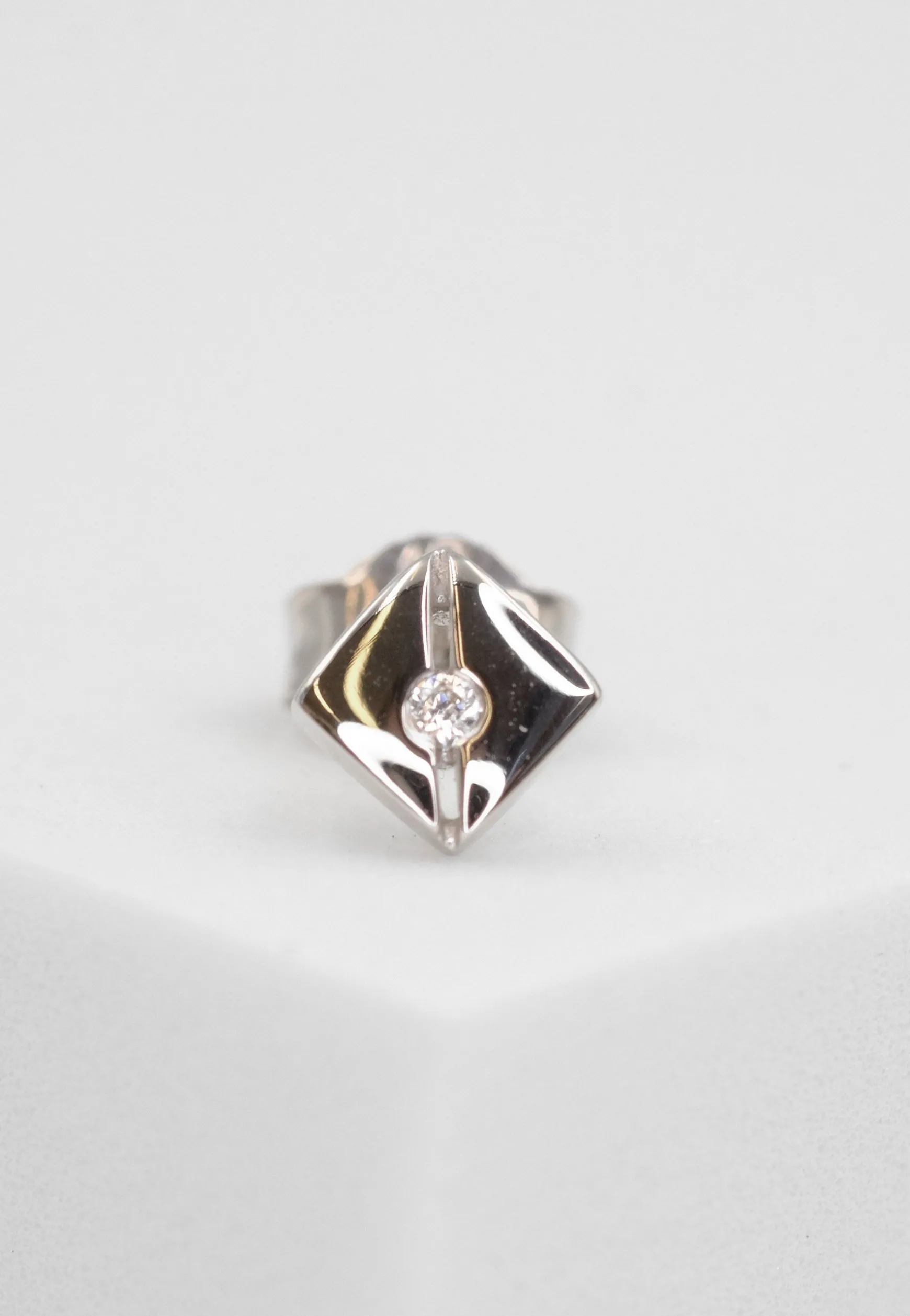 Einzel-Ohrstecker Weissgold 750 Zirkonia 7mm