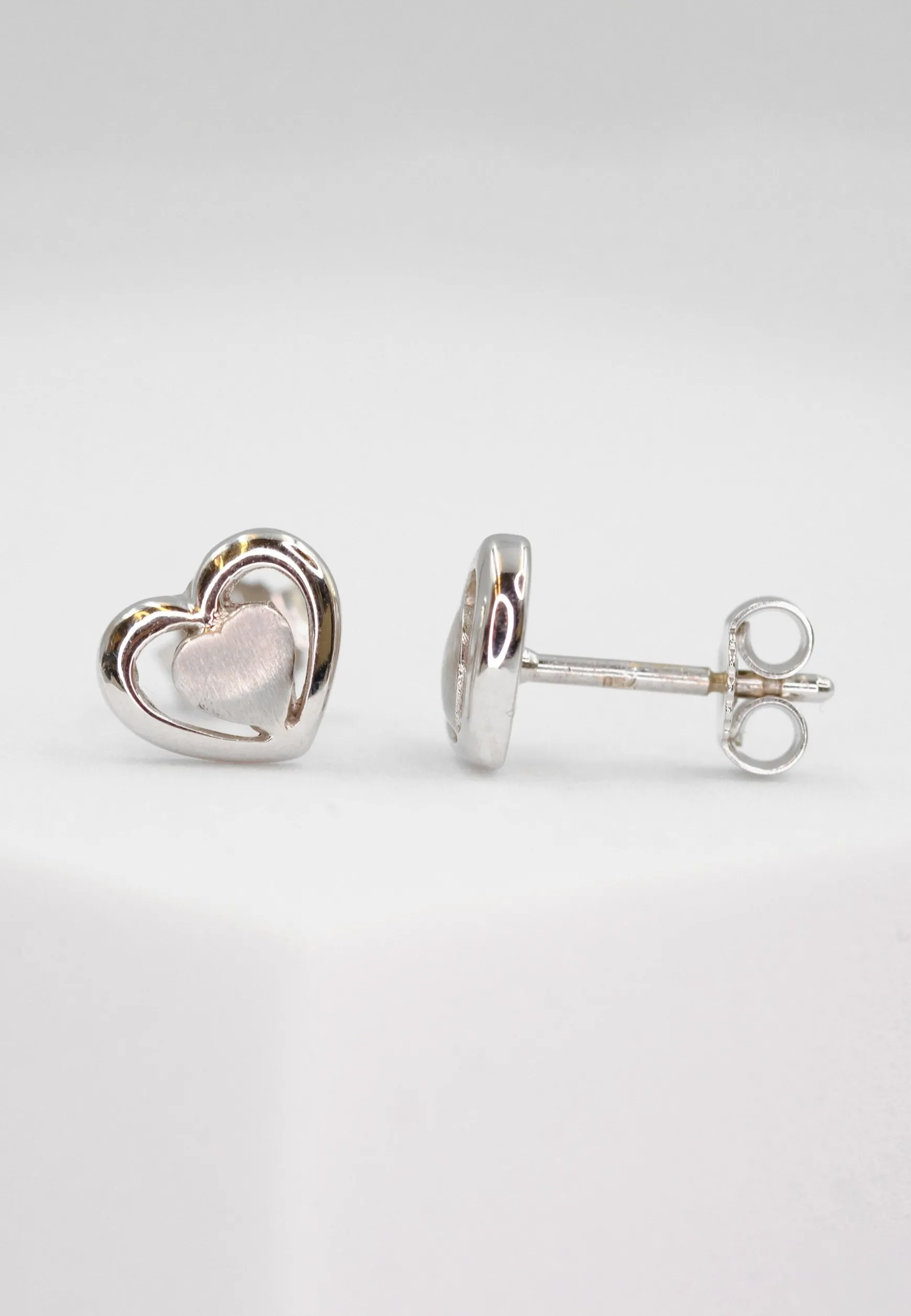 Ohrstecker Herz Weissgold 750, 7x8mm