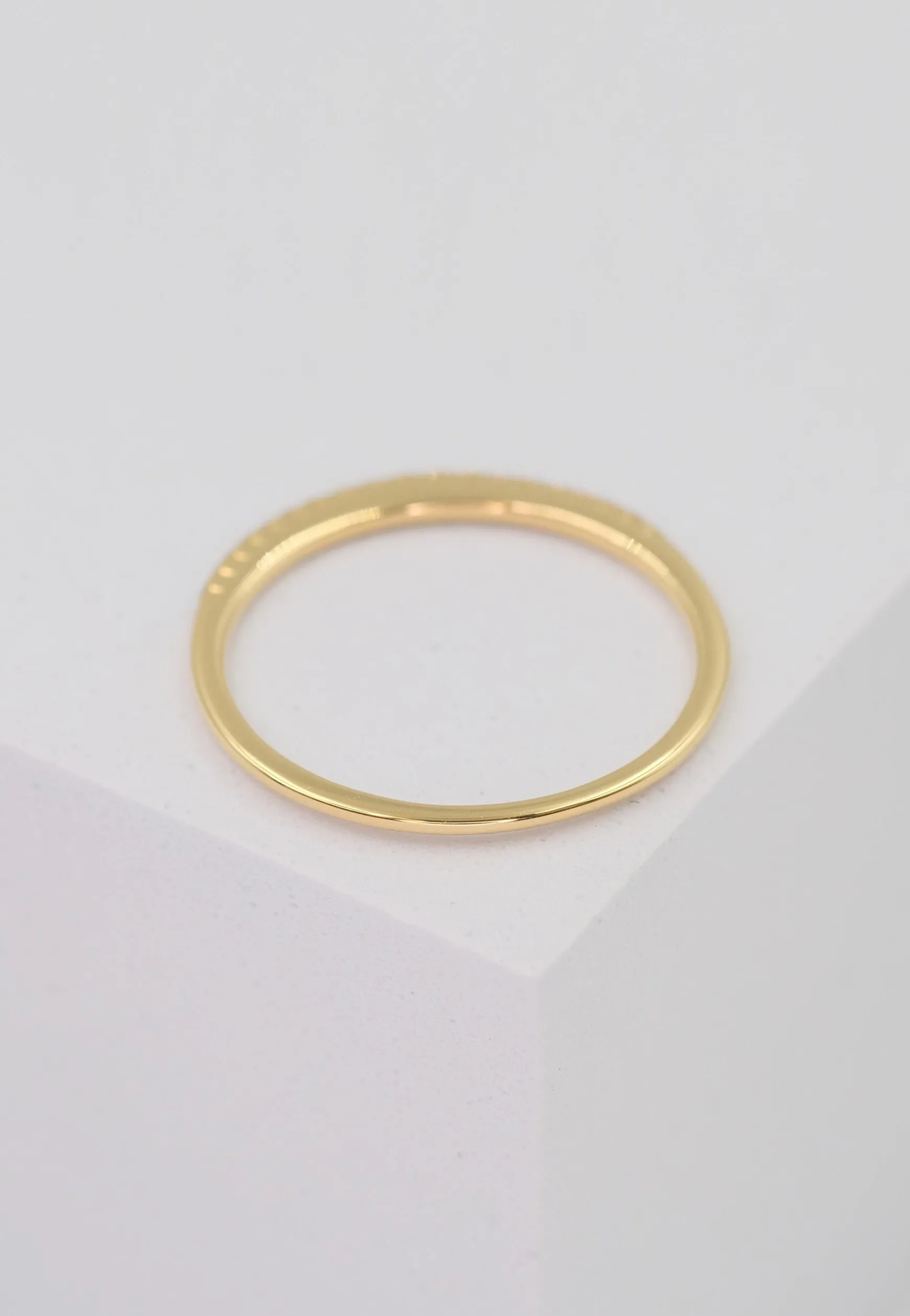 Ring Gelbgold 750 Brillanten 0.10ct. Rivère 4-Grifffassung (56)