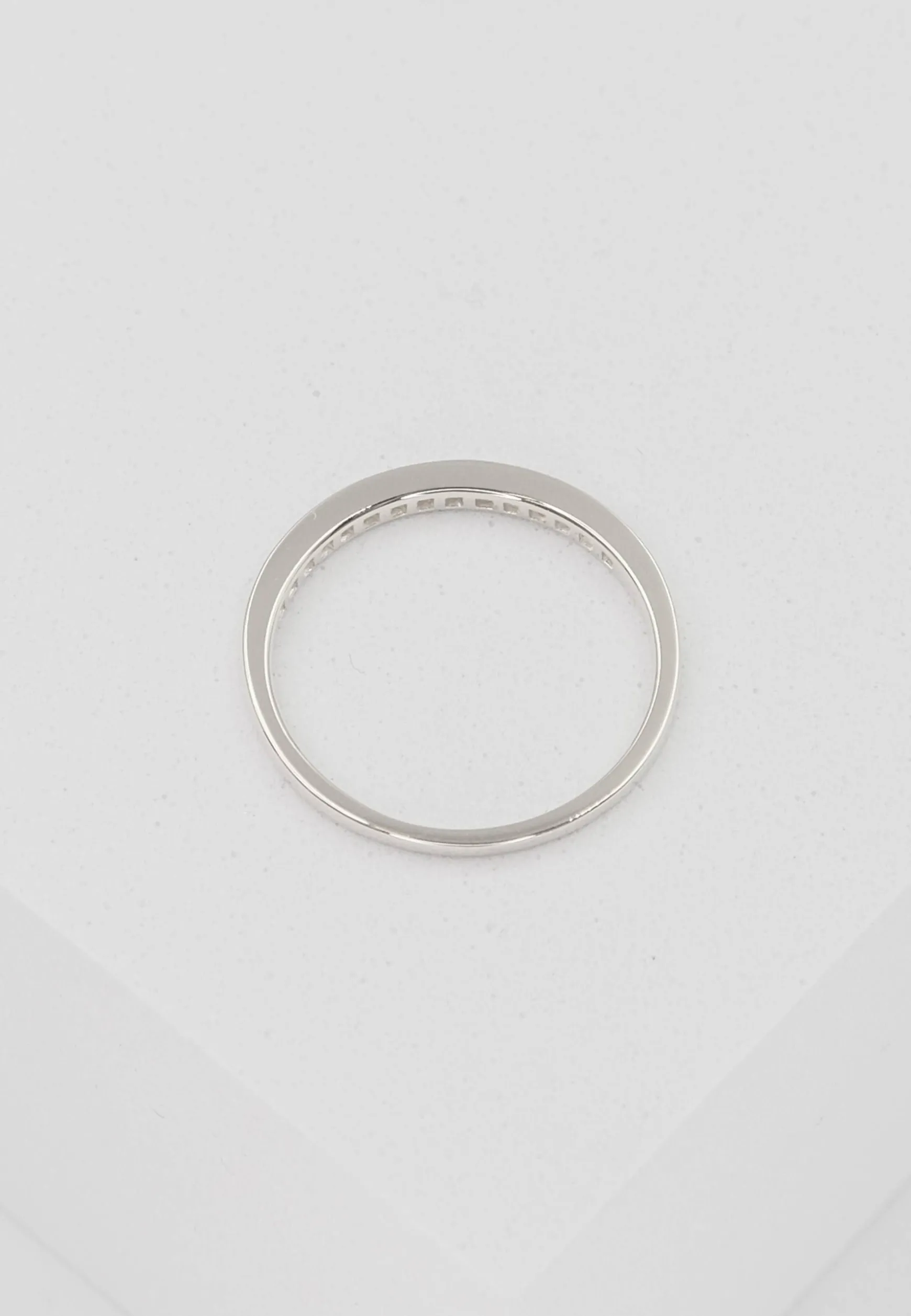 Ring Weissgold 750 Brillanten 0.10ct. Rivère Kanalfassung (52)