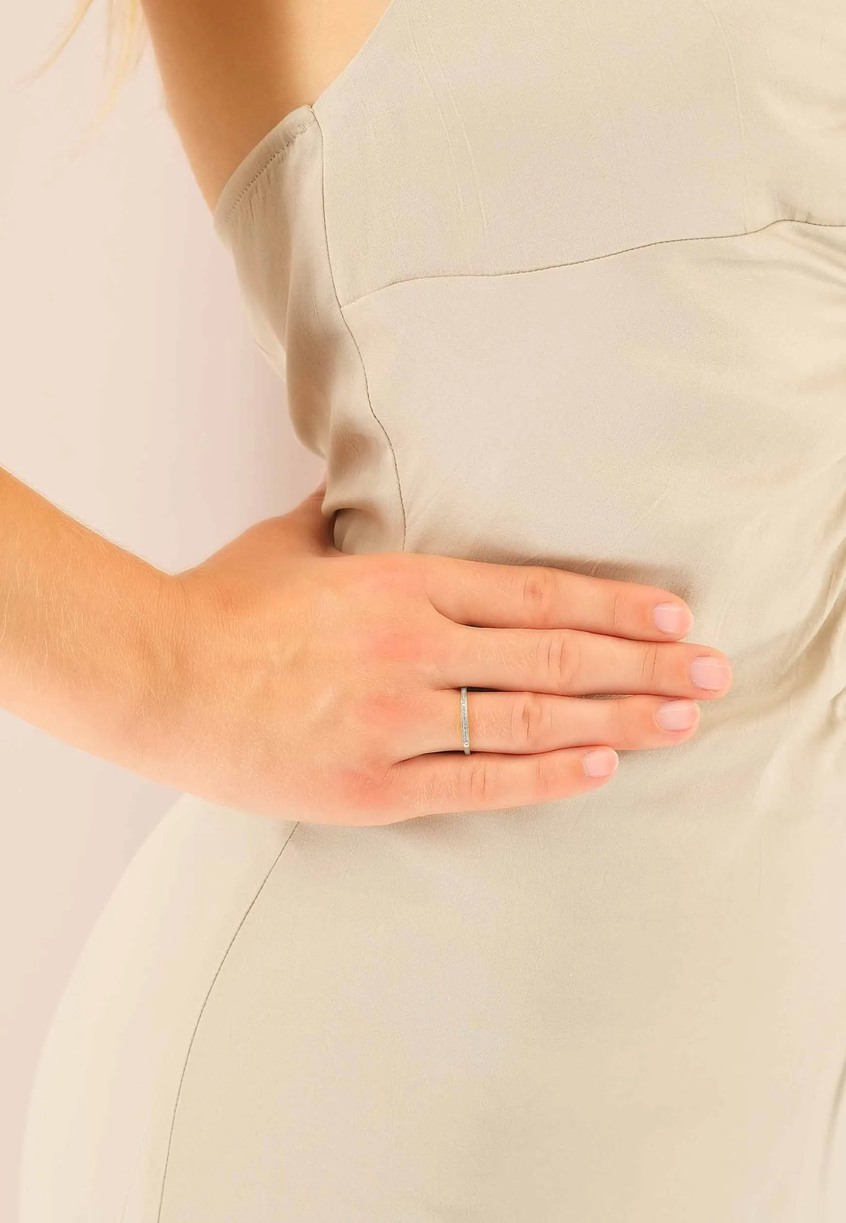 Ring Weissgold 750 Brillanten 0.10ct. Rivère Kanalfassung (52)