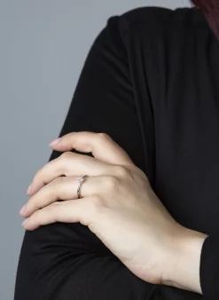 Solitär-Ring 4-Griff-Fassung, Diamant 0.15 ct.