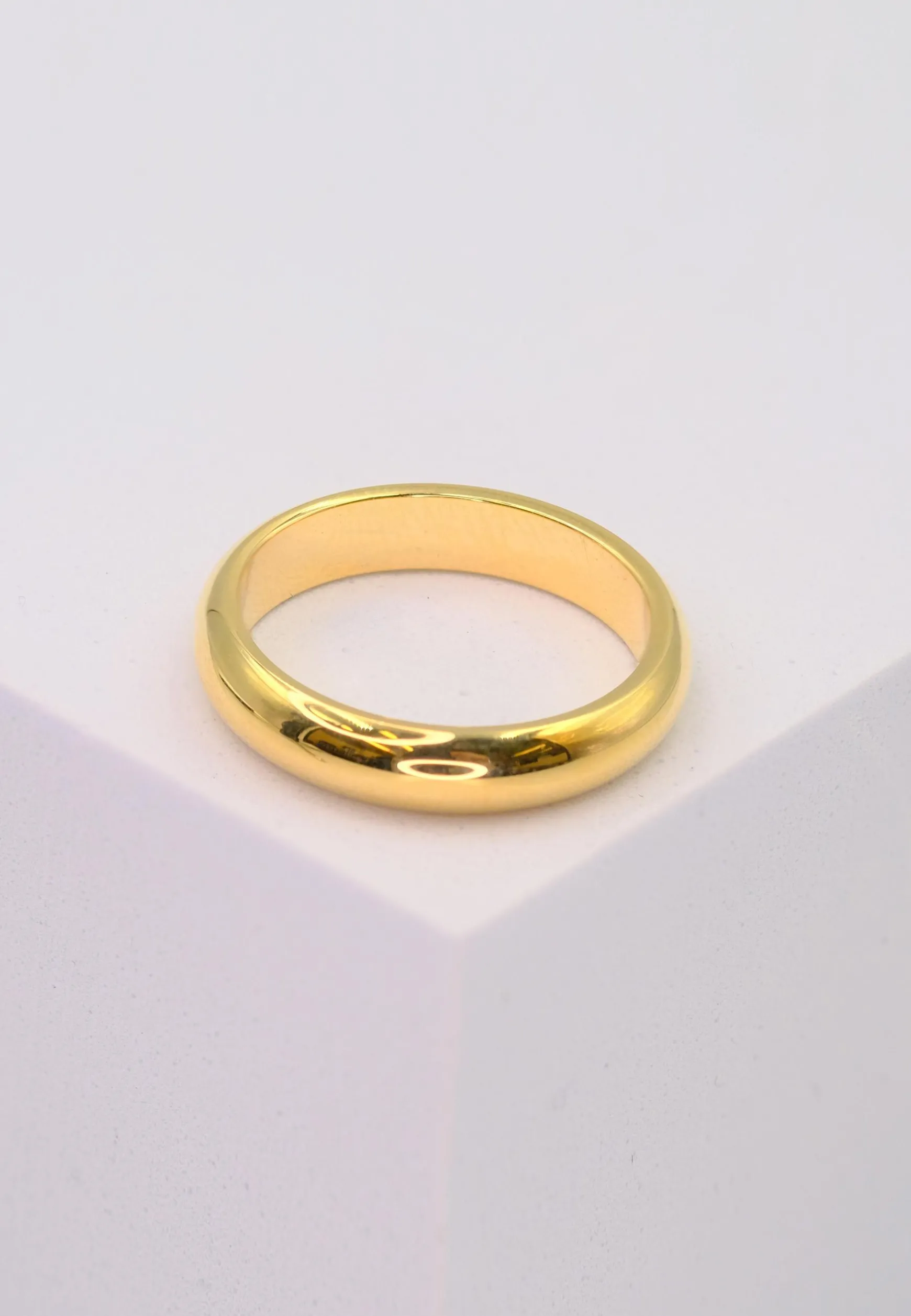 Trauring Gelbgold 750 halbrund bombiert (50)