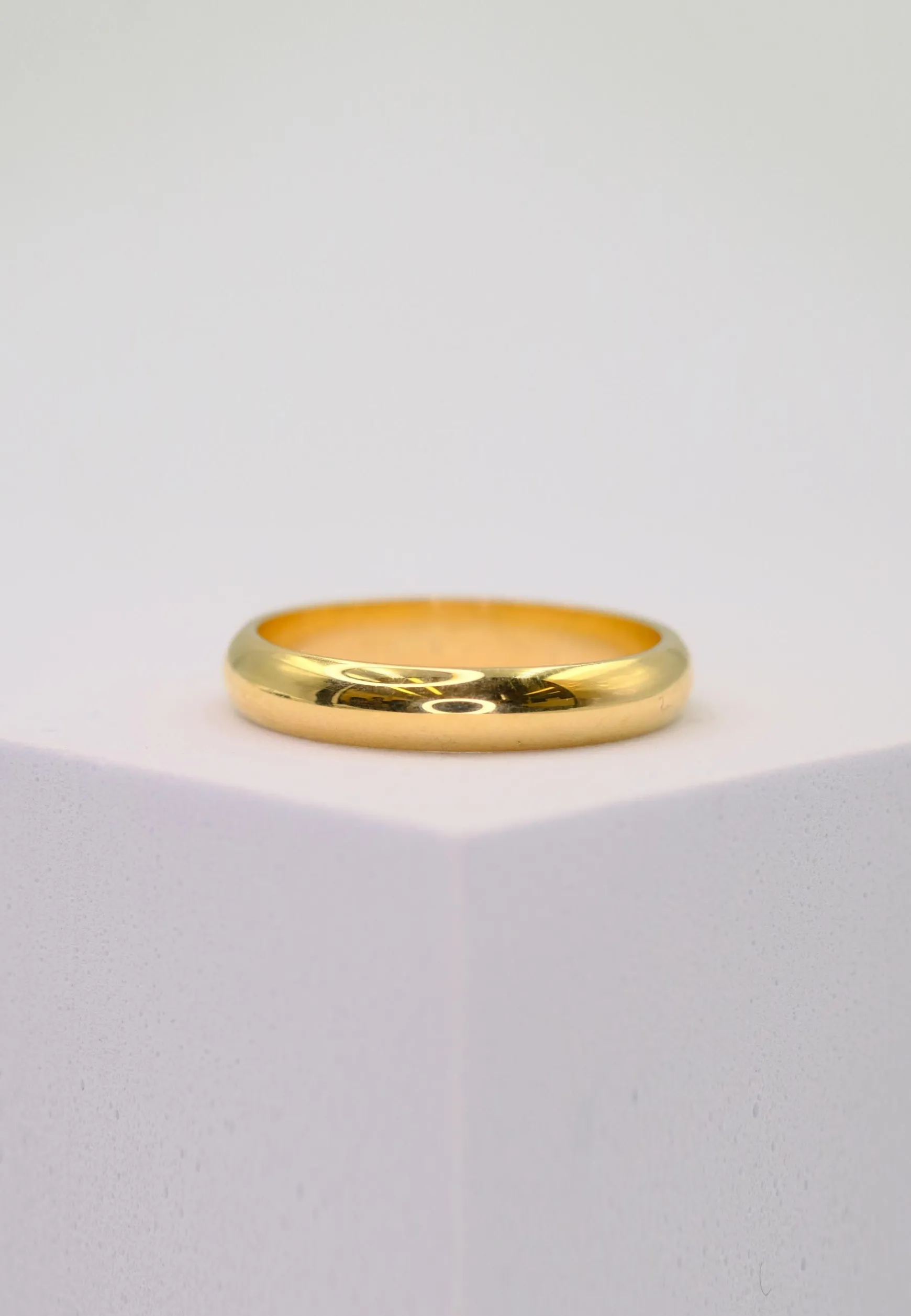 Trauring halbrund Gelbgold 750 (58)