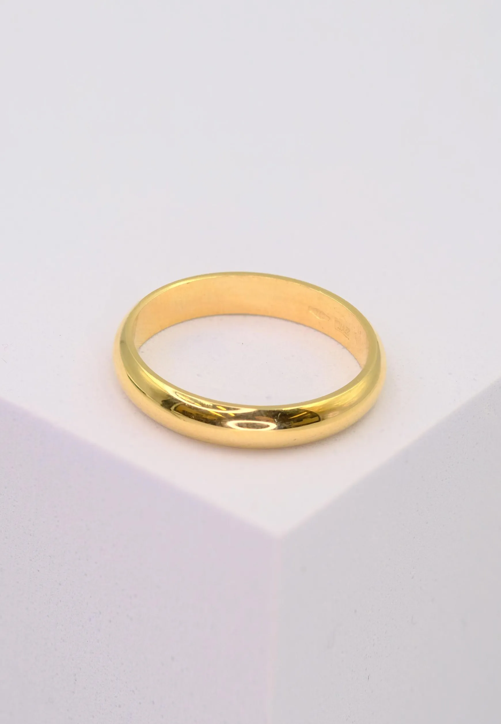 Trauring halbrund Gelbgold 750 (58)