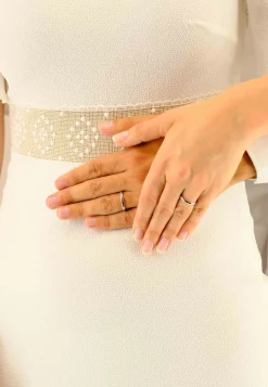 Trauring Weissgold 750 Innenschiene bombiert (62)